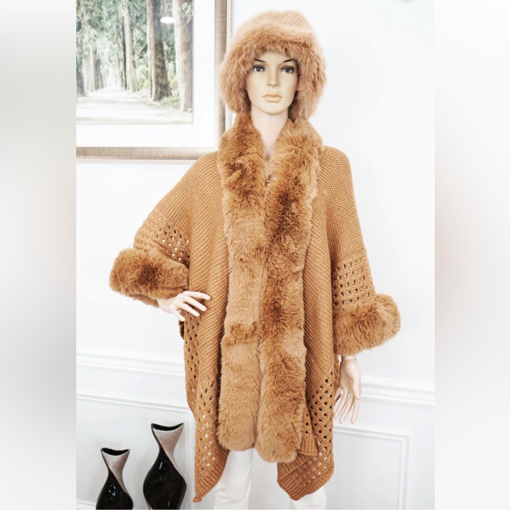 Faux Fur Knit Cape Shawl Cardigan Shrug Poncho light blush pink NWT One Size